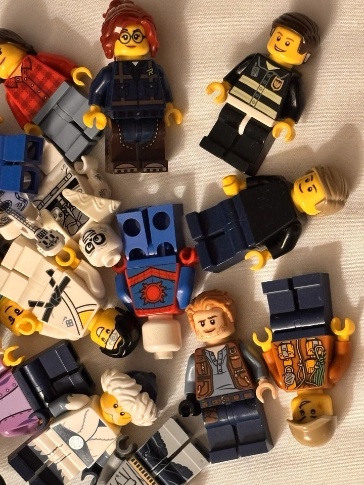 (PRECIO MÁS BAJO) LEGO Lote 17 Figuras DC LEGO City Monsters Minifiguras Clásicas, Etc Foto 3 de 4