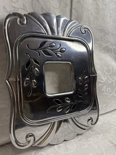 LENOX EXPANDABLE TRIVET En Provence