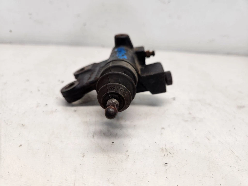 2006-14 Subaru Impreza STi (2.5L / 6 Speed) Clutch Slave Cylinder - Image 4 of 4