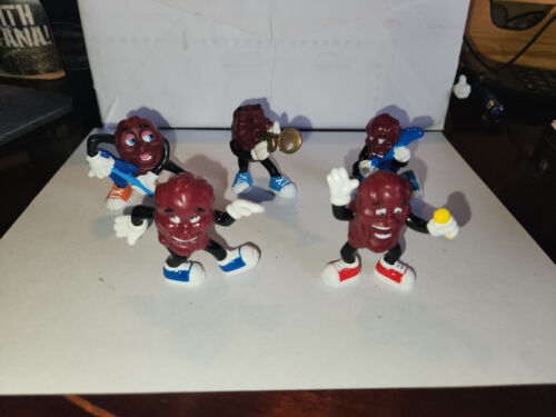 5 - California Raisins Figures Playing Musical Instruments Hardee's