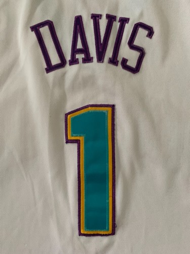 AUTHENTIC Baron Davis Men's Size 56 Reebok White New Orleans Hornets NBA Jersey - Picture 8 of 9