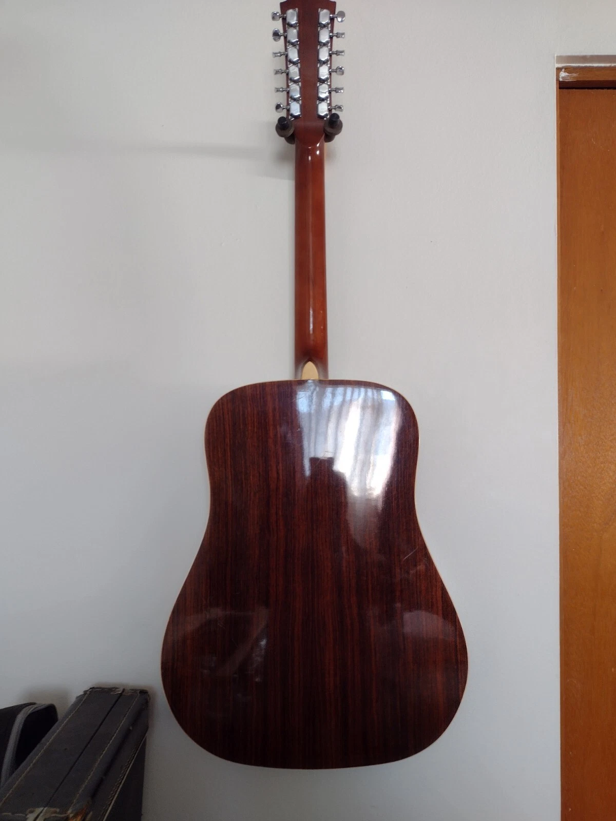 Picture 5 of 24