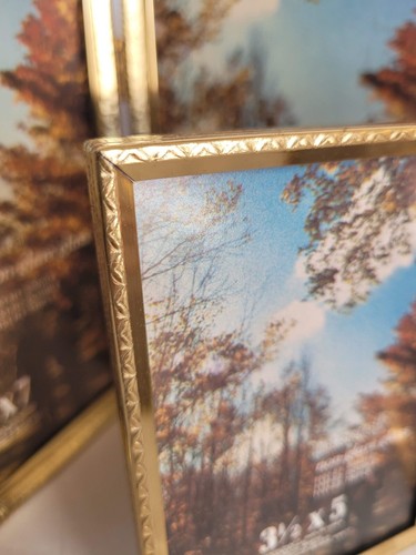 Vintage MCM Gold Metal Double Hinged Picture Frames Set of 2 (3.5 x5" and 5x7") - Picture 7 of 9