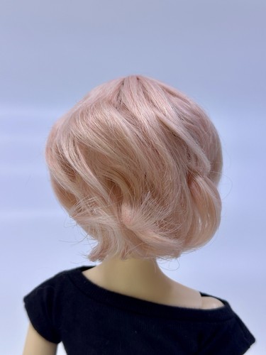 BJD 6-7 Synthetic Sandy Pink Bob Cut Wig - Picture 3 of 4