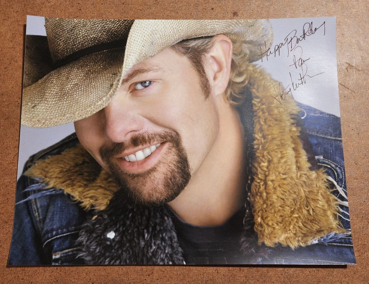 TOBY KEITH Signed Autographed Photo Country Music Star Patriot