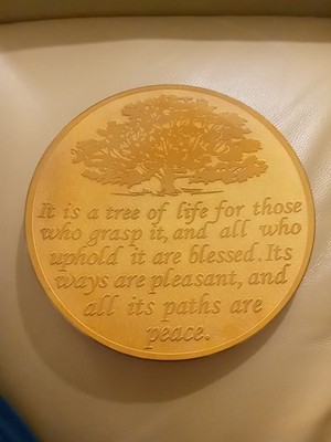 2015 Signed Stephen Schlanser 7x7 ArtGlass, GoldEtched. Proverbs 3:18 Wisdom 