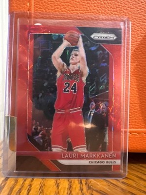 2018-19 Panini Prizm - Lauri Markkanen RED COLOR MATCH #/88 #110
