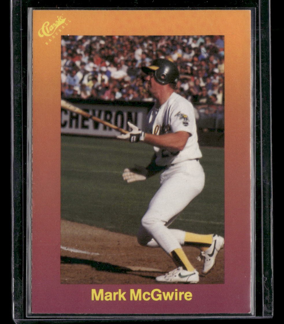 1989 Classic #104 Mark McGwire Oakland Athletics