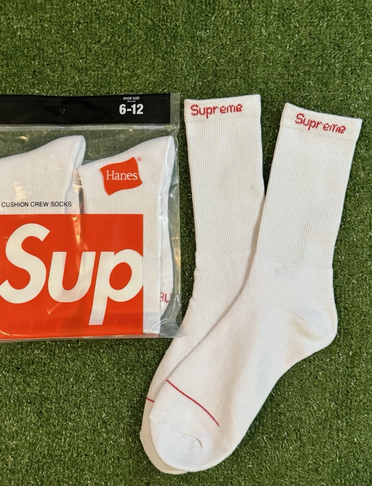 Supreme Hanes Crew Socks 6 Pairs White Size 6-12
