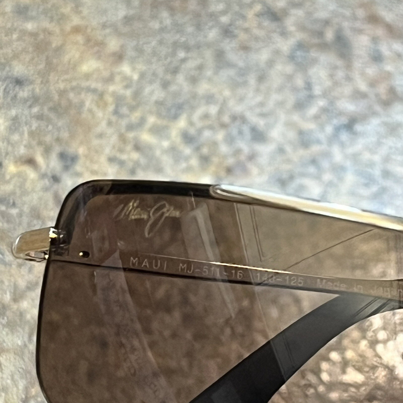 Vintage Maui Jim SANDBAR Sunglasses Gold Frame Bronze Shield Lens MJ