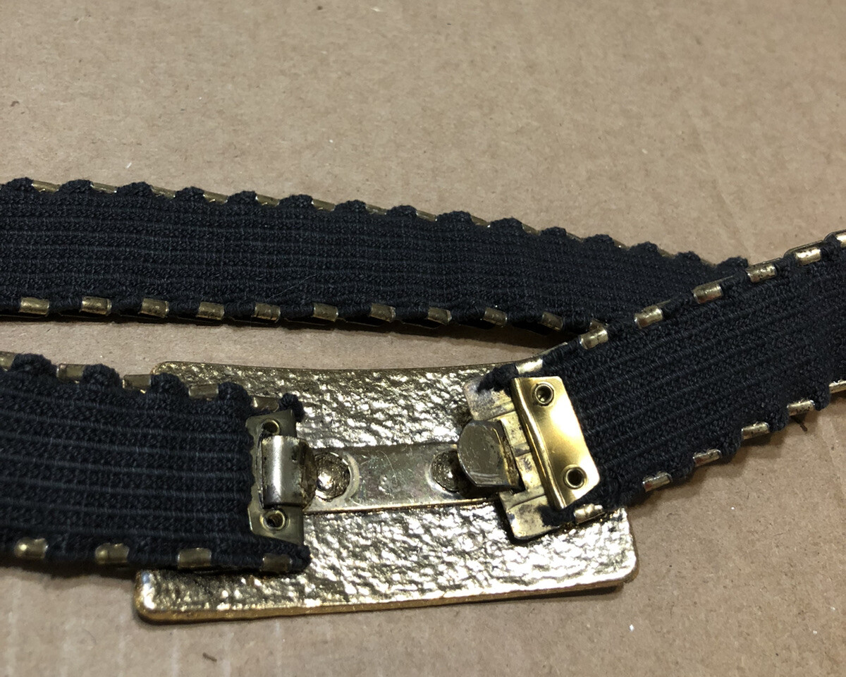 Vintage 60s stretchy gold scaled belt Gold Scaled Stretch Vintage Belt - Etsy main image 2