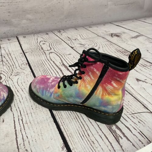Botas Dr Martens 1460J para mujer 5 gamuza suave tie dye con cordones multicolor combate - Imagen 7 de 9