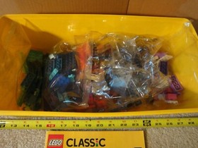 Lego Classic 10696 creator building set 10696 with storage bin. NOB/sealed bags!
