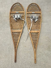 ANTIQUE SNOCRAFT SNOWSHOES LARGE TRAPPER STYLE MADE IN NORWAY, MAINE USA
