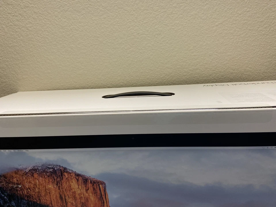 Brand New Sealed With Original Box  Apple 27" Thunderbolt Monitor A1407 Display - Image 3 of 4