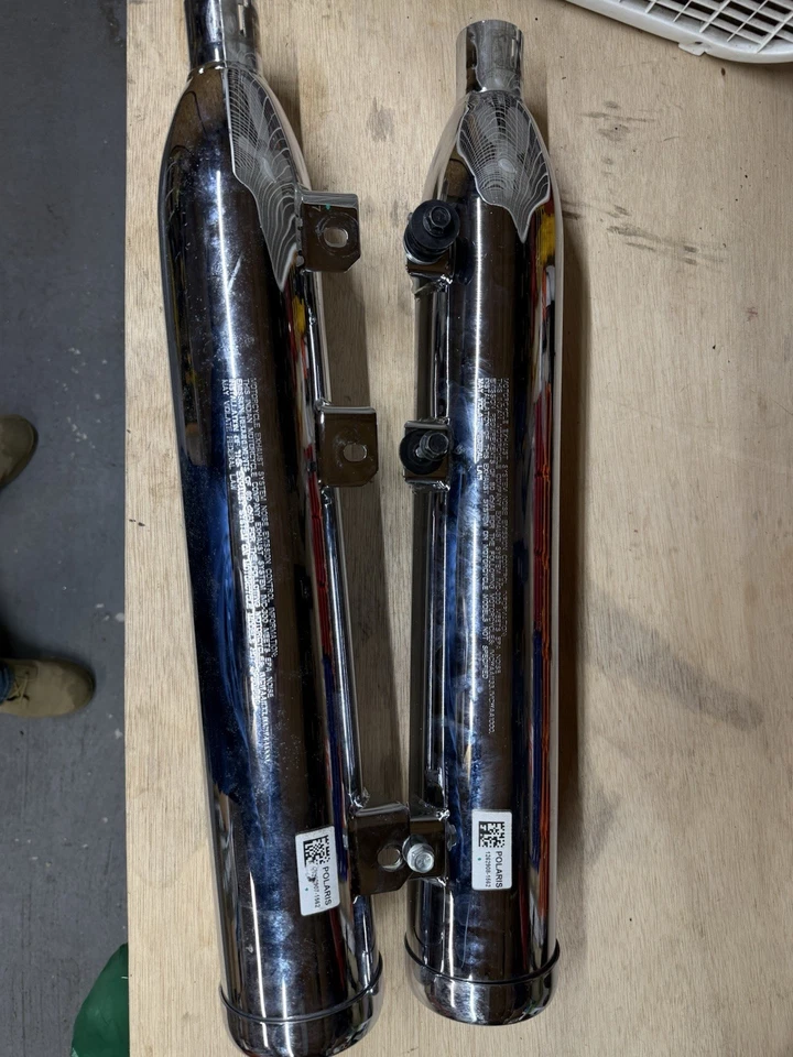 Silenciador Indian Scout Foto 3 de 4