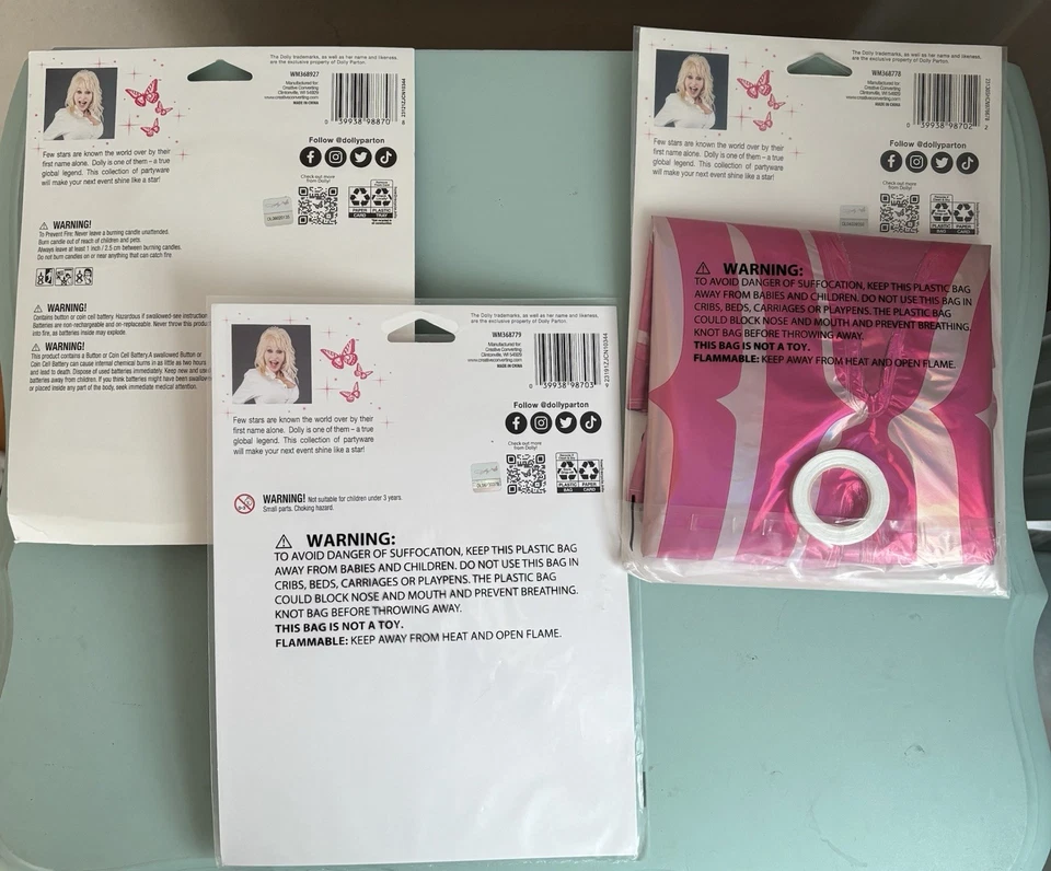 Lote de balões e adesivos para festa de despedida de solteira Dolly Parton Light Up Cake Topper  - Imagem 2 de 4