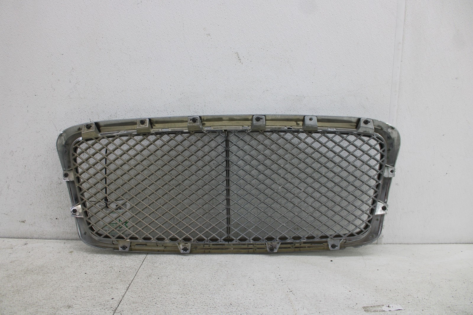 Grille 2DR-COUPE GT-CONTINENTAL AS SEEN BENTLEY CONTINENTAL 2013
