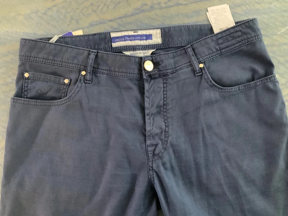 JACOB COHEN MENS DARK BLUE JEANS SIZE 36, NEW WITH TAGS ORIGINAL BAG MADE ITALY - Image 4 of 4