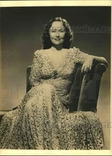 1943 Press Photo Lucy Monroe, singer - hcx50797