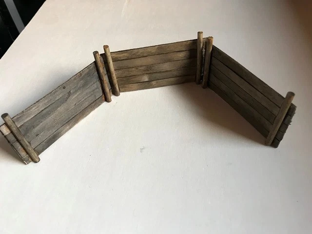 3 Schützengraben Wände aus Holz 1:16