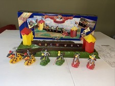 BRITAINS KNIGHTS OF THE SWORD JOUSTING SET B779471 Rare READ - Plastic