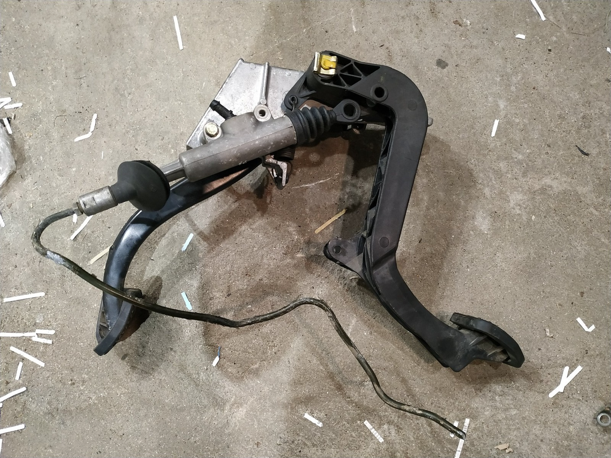 BMW E36 M3 Z3 FOOT CONTROLS PEDALS MANUAL TRANSMISSION CLUTCH