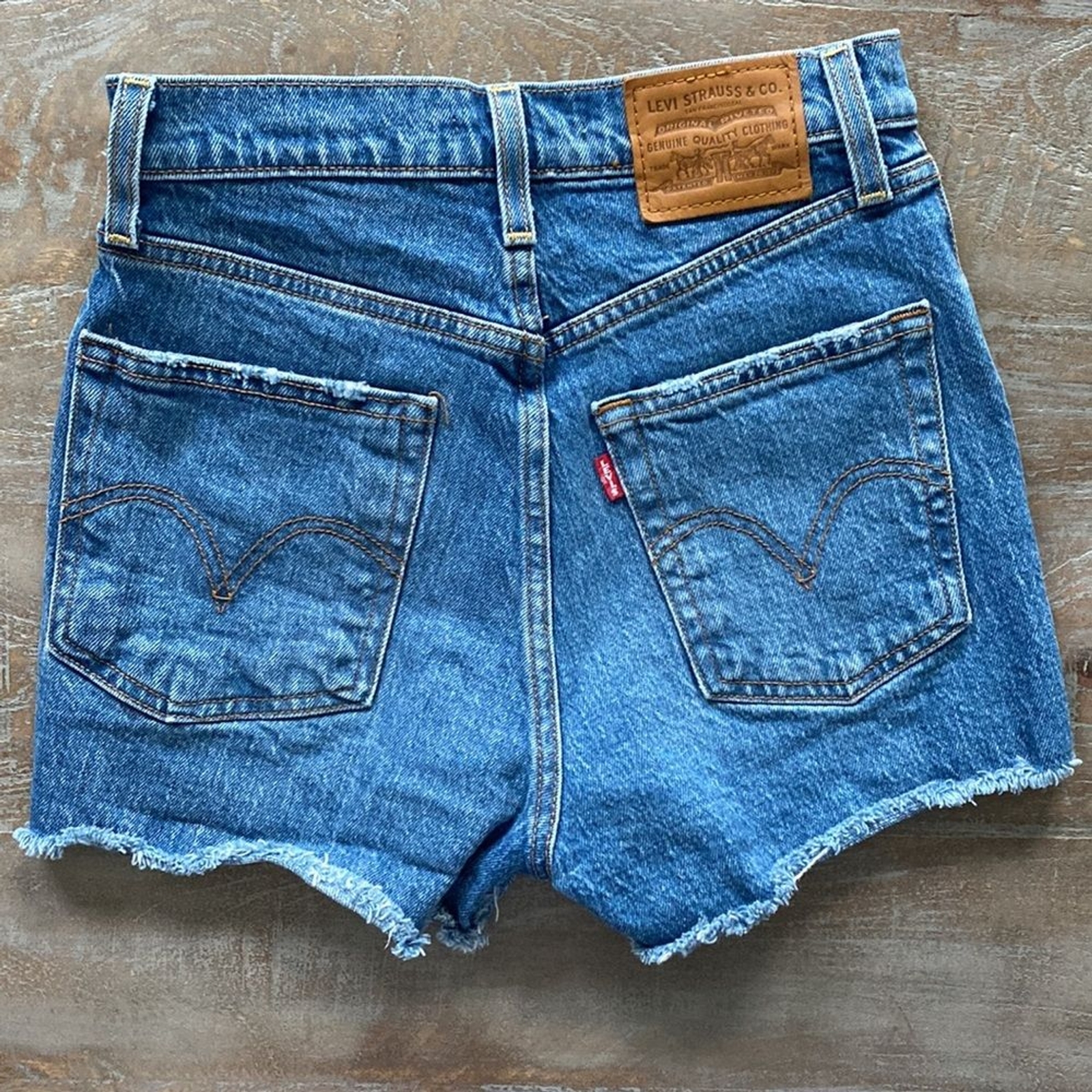 Levi’s Ribcage Denim Shorts Gem
