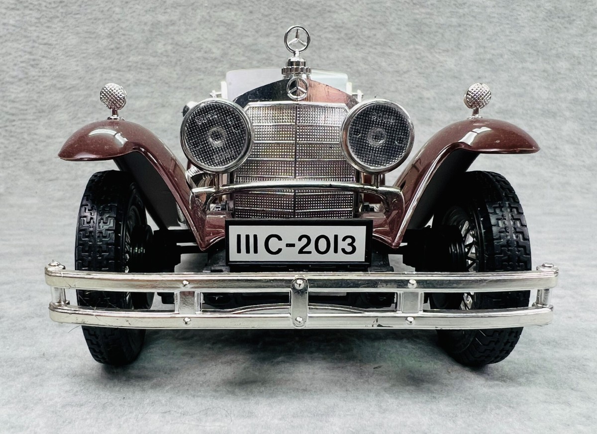 Mercedes-Benz SSK 1928 陶器カーモデル　化粧箱付 ドイツ製 Mercedes-Benz SSK 1928 陶器カーモデル 化粧箱付 ドイツ製