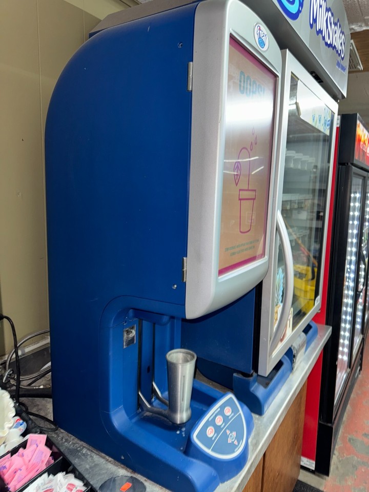 F real FRLB4 Milkshake Blender Bar W Machine Minus Forty Freezer AS f-real-frlb4-milkshake-blender-bar-w-machine-minus-forty-freezer-as
