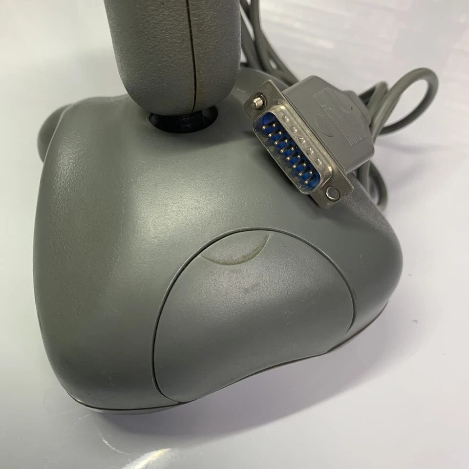 FX2000 THE ULTIMATE FLIGHT CONTROL STICK SUNCOM TECHNOLOGIES FOR IBM AND COMPAT. - Image 2 of 4