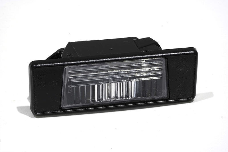 Luz de ensamblaje de placa de matrícula trasera para Nissan Juke, NV200, Versa, Versa Note (P/N OEM)