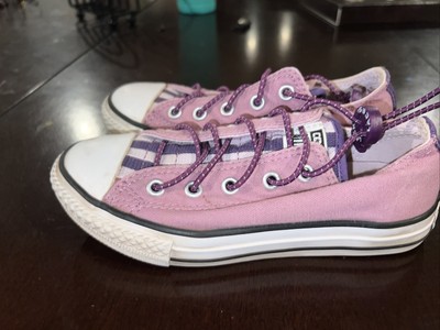converse purple white