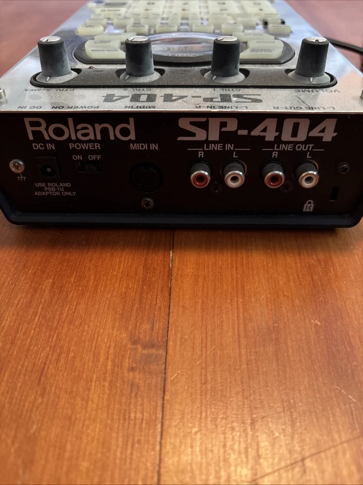 Roland SP-404 Sampler inkl. Netzteil / Guter Zustand - Bild 3 von 3