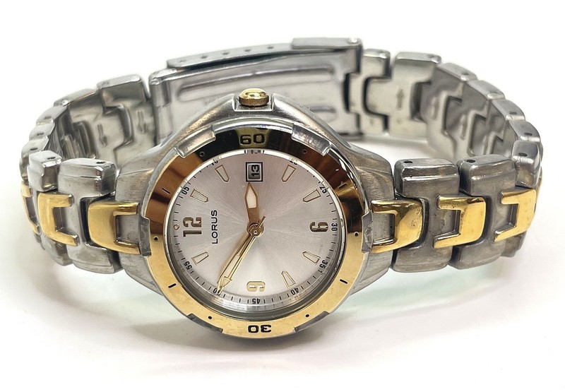 Women's Lorus Duo Tone Analog Calendar Quartz Movement Watch 70.8g