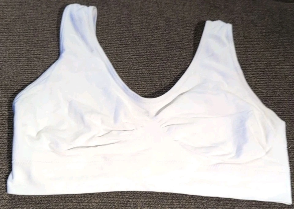 (3) Genie Bra XL Full Coverage Pullover Seamless Sports Bras Beige, Black, White - Image 3 of 4