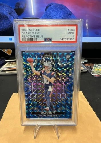 2024 Panini Mosaic - Rookies Drake Maye #303 Reactive Blue Mosaic Prizm (RC)