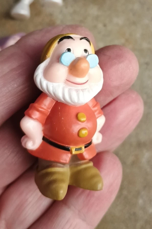 Винтажный лот Белоснежка семь гномов Малефисента фигурки кукла Барби принц плюшевый + - Изображение 4 из 4