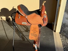 Lightly used TexTan Barrel saddle 15" , 7" gullet