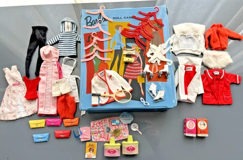 Vintage Barbie Ponytail Doll Case + 14 Pieces of Clothing and Accessories!!