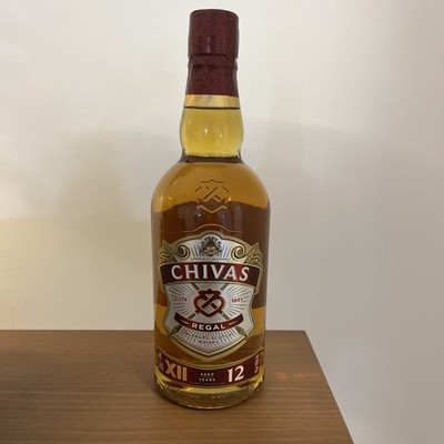 Chivas Regal 12 Jahre Blended Scotch Whisky / 40 % Vol. / 0,7L Flasche