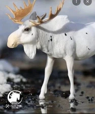 BREYER HORSE ANIMAL WEB SPECIAL - 2025 “RODDICK” Piebald Moose -Limited 1000 Pcs