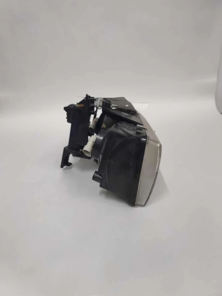 1998-2004 Chevrolet S10/S15/Sonoma Truck LH Headlight Assembly - Image 4 of 4