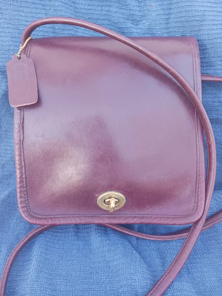 Vtg 80s 90s COACH Compact Pouch 9620 Mocha Burgundy? Leather Crossbody Made NYC - Image 3 of 4