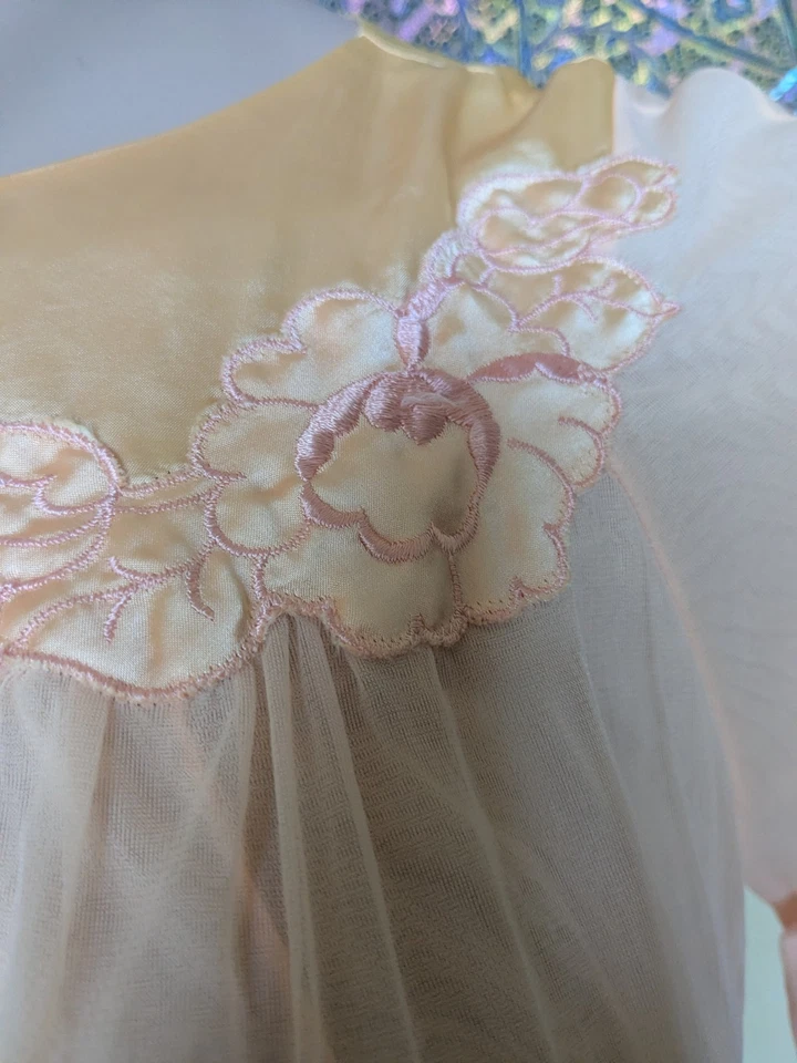 Vtg 1960s GOSSARD ARTEMIS Peach Nylon Chiffon Peignoir Long Nightgown Robe Sz M - Image 3 of 4
