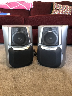 built in powered subwoofer aiwa