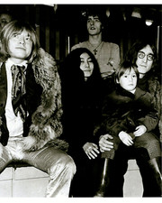 8x10 B&W PHOTO of BRIAN JONES, YOKO ONO, JOHN LENNON, Son JULIAN & ROGER DALTRY