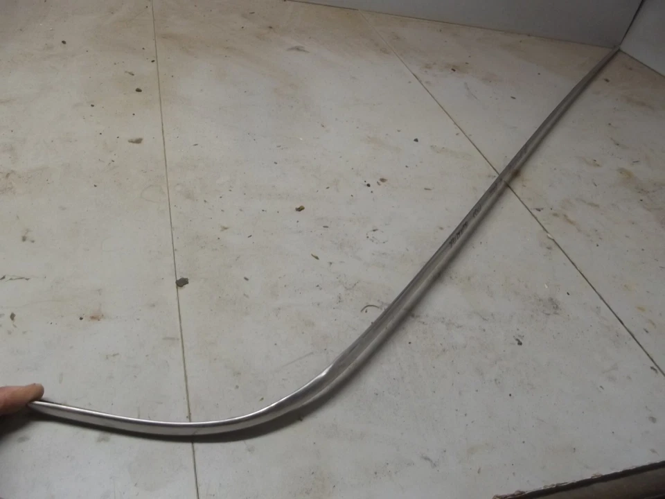 Chevrolet Biscayne 1958 4 puertas cuarto de pasajero moldura de acero inoxidable Chevy Foto 4 de 4