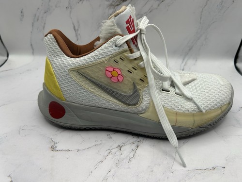 Nike Kyrie 2 Low Sandy Cheeks SpongeBob Women’s 7 Sneakers Shoes Rare - Picture 2 of 18