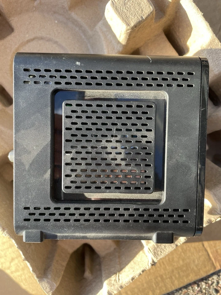 ARRIS SURFboard SB6141 DOCSIS 3.0 Cable Modem Series Black - Image 2 of 4